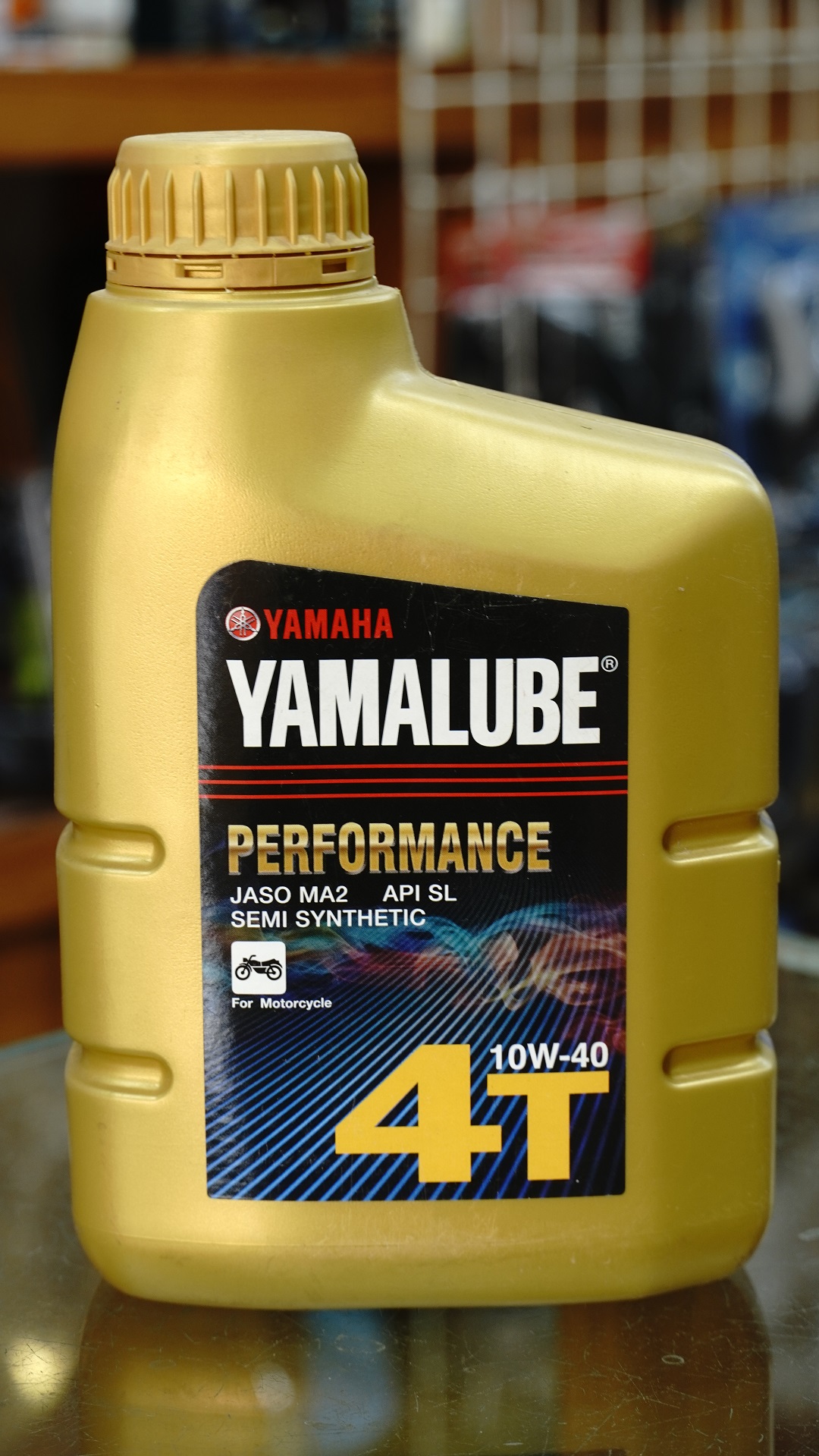 YAMALUBE 10W-40 Semi-Synthetic Engine Oil-1L